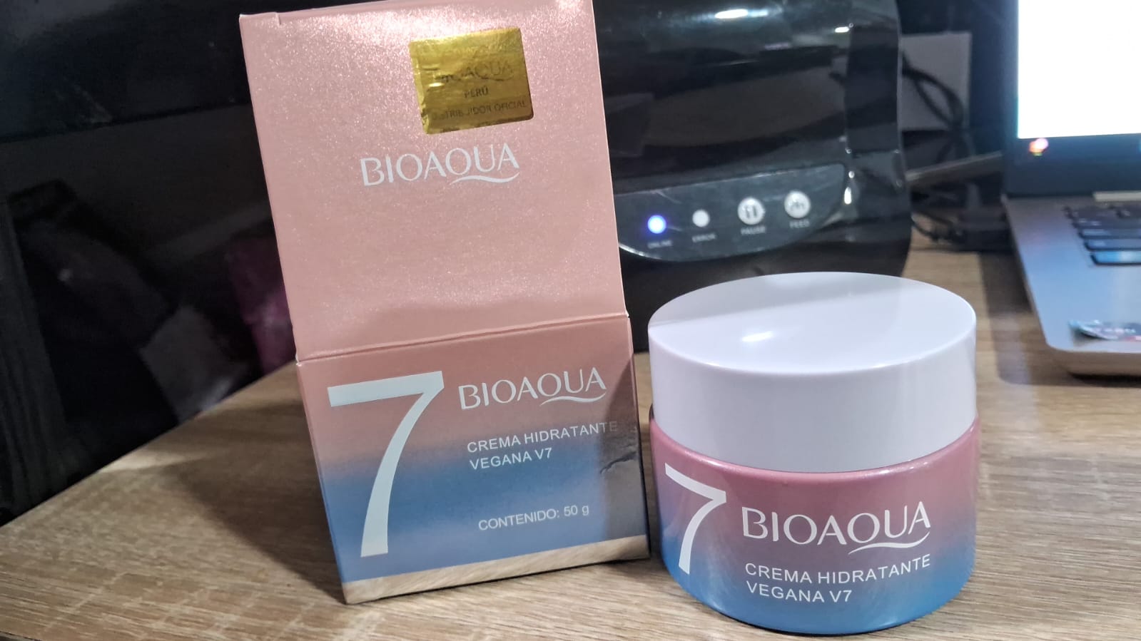 CREMA REVITALIZANTE V7-ACLARADOR MAGICO